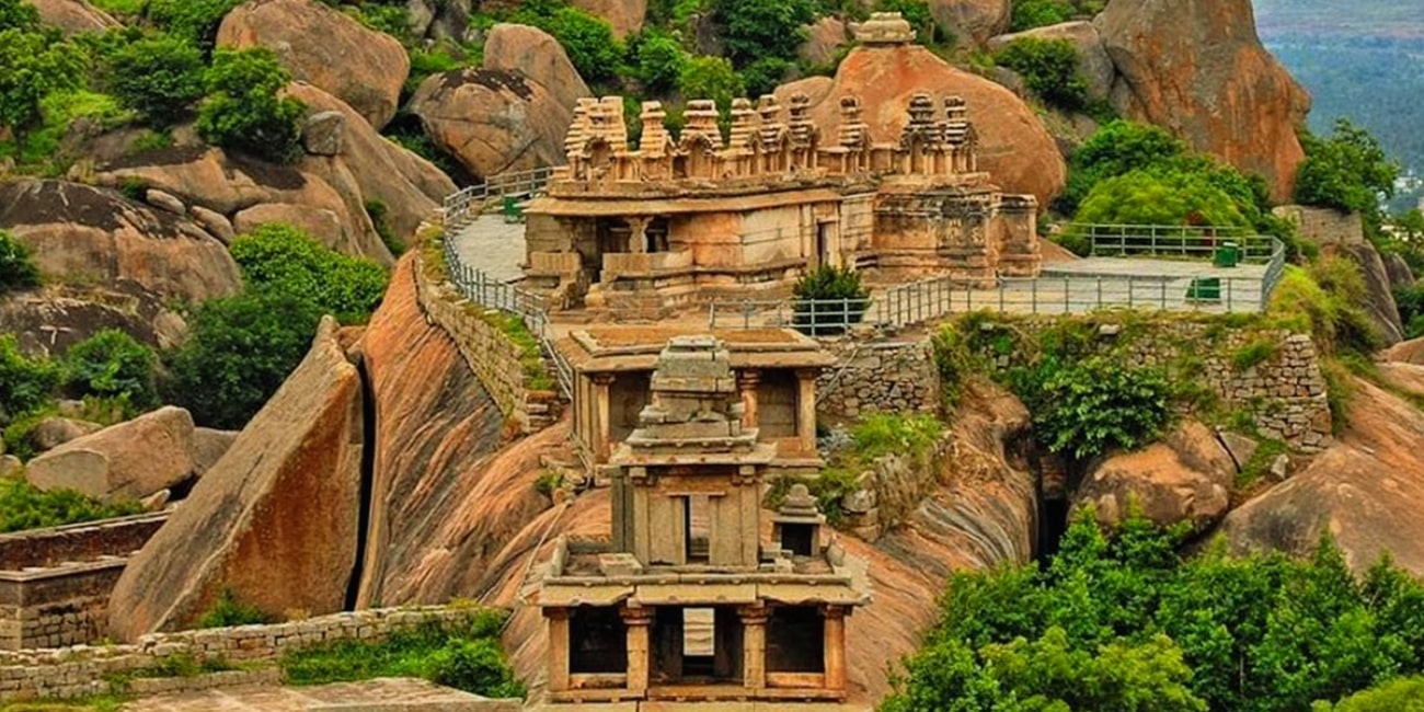  Image of Vijaygarh Fort 